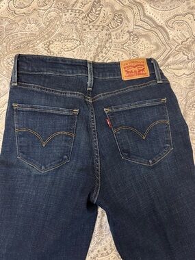 Levi's Women's Dark Indigo Skinny Leg Jeans